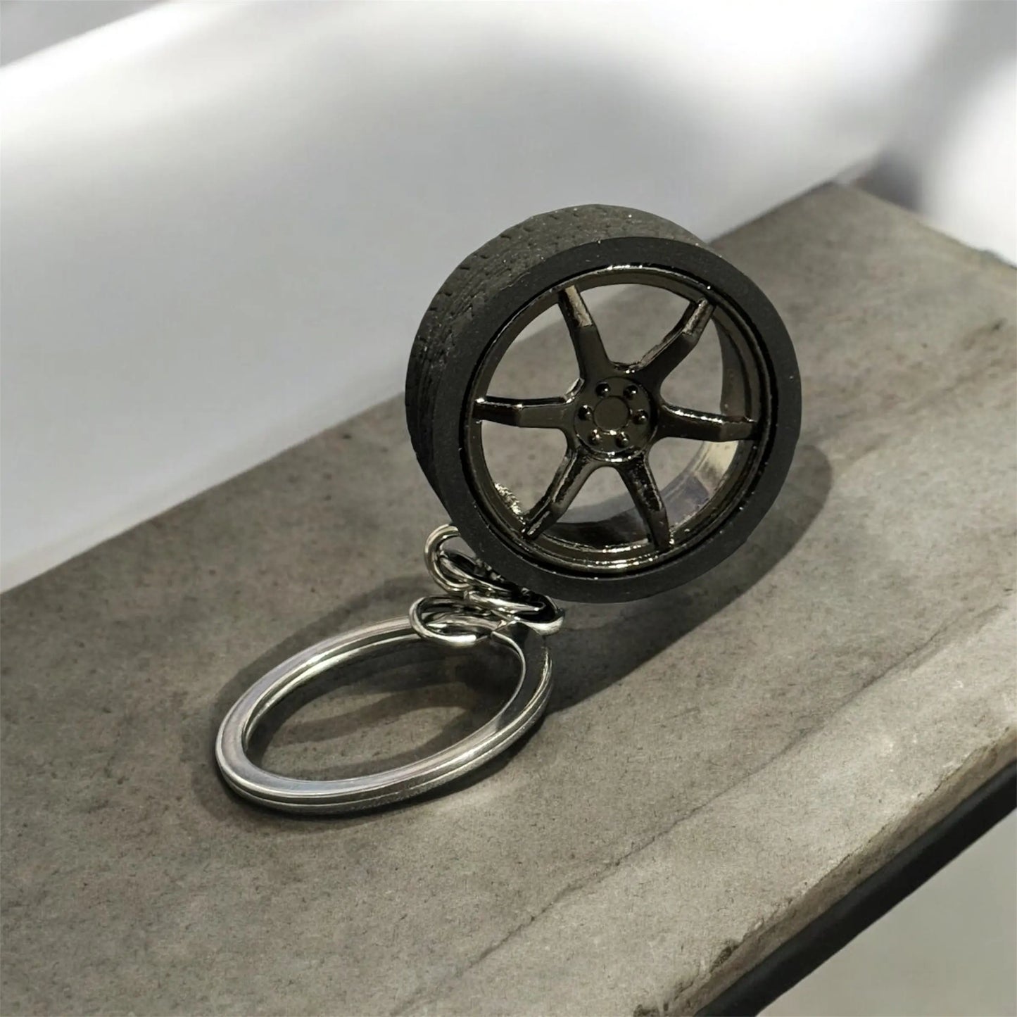 Black 6 Spoke Rim & Tire Keychain