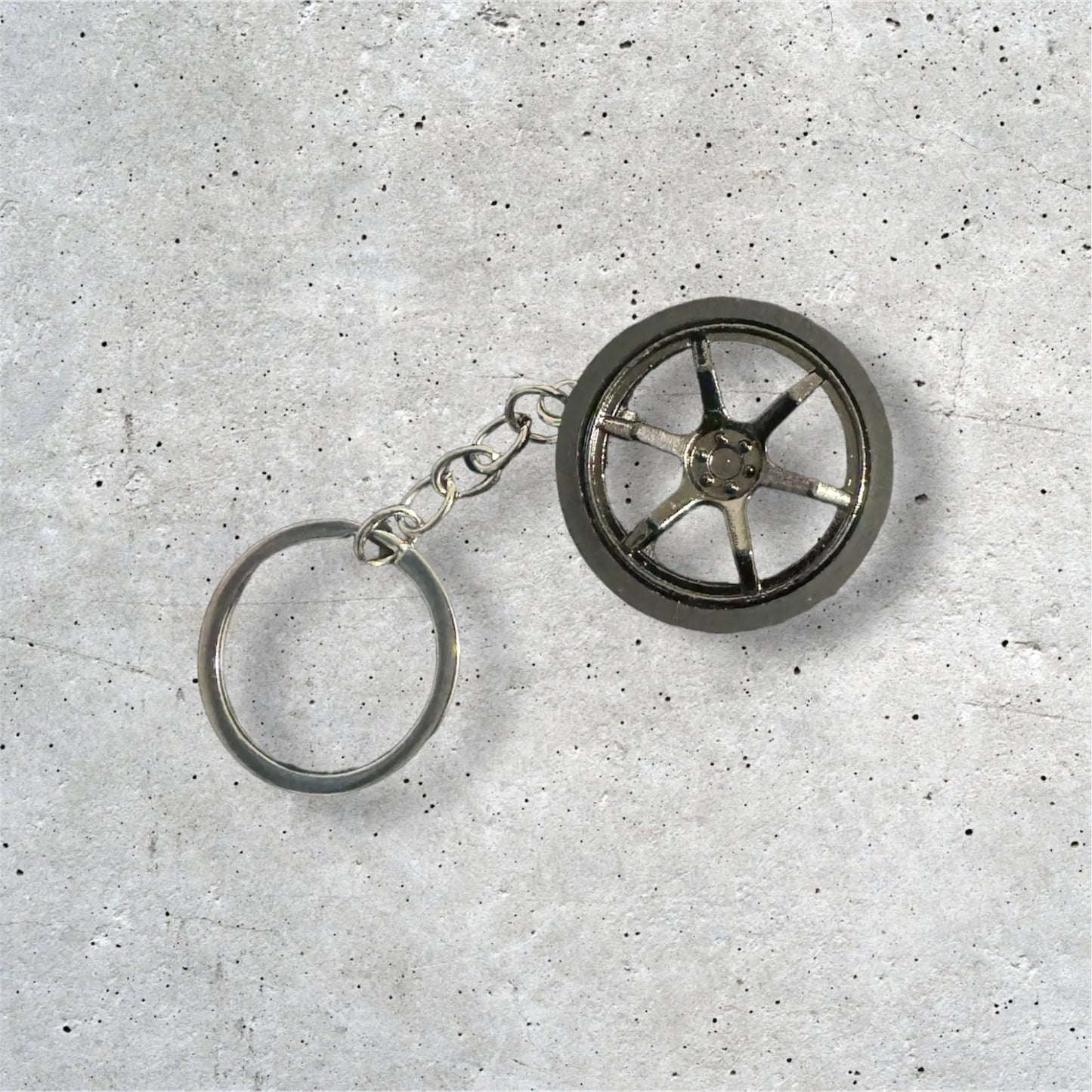 Black 6 Spoke Rim & Tire Keychain